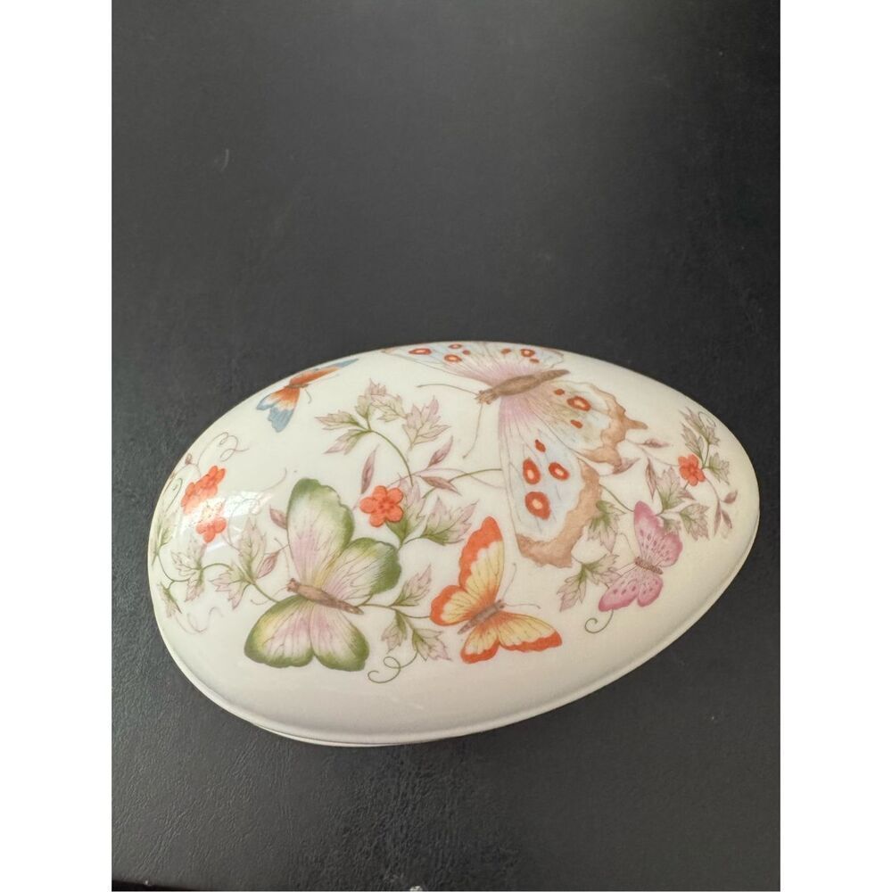 Vintage 70’s 22k Gold Avon Butterfly Floral Egg Shaped Trinket Jewelry Box Boho - Picture 3 of 11